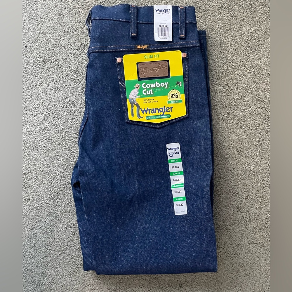 NWT WRANGLER JEANS!!